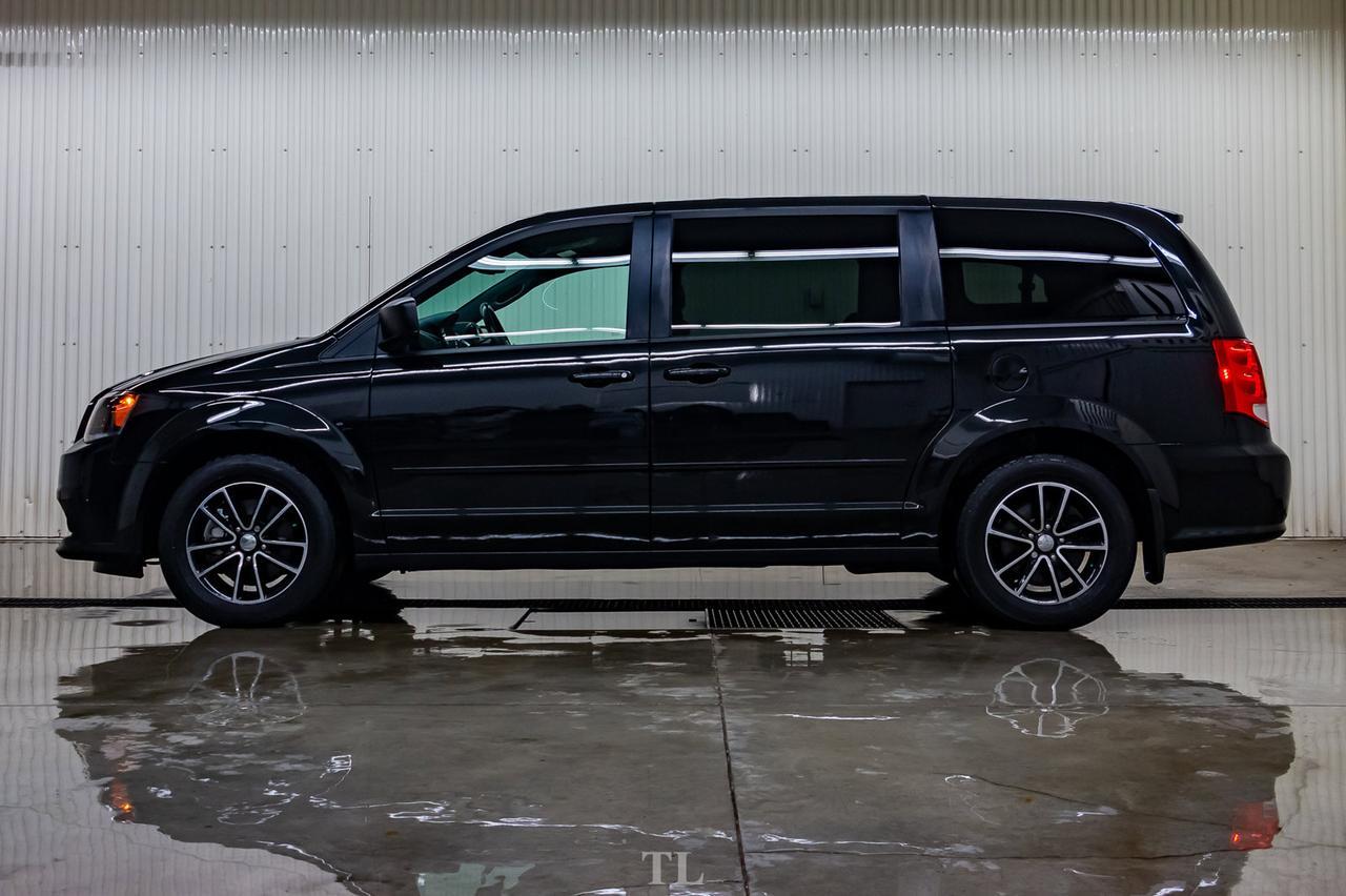 2017 Dodge Grand Caravan SXT Plus BCam TV Red Deer AB