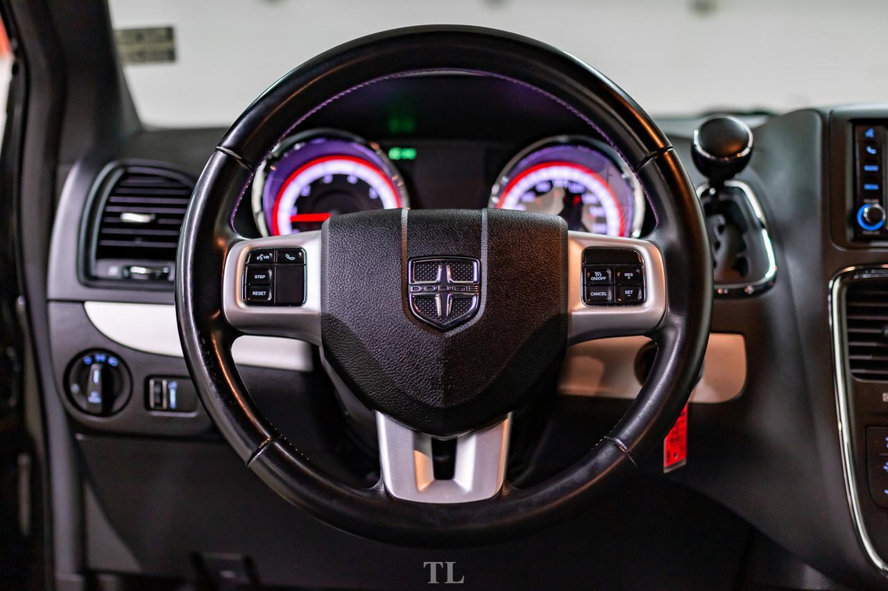 2017 Dodge Grand Caravan SXT Plus BCam TV Red Deer AB