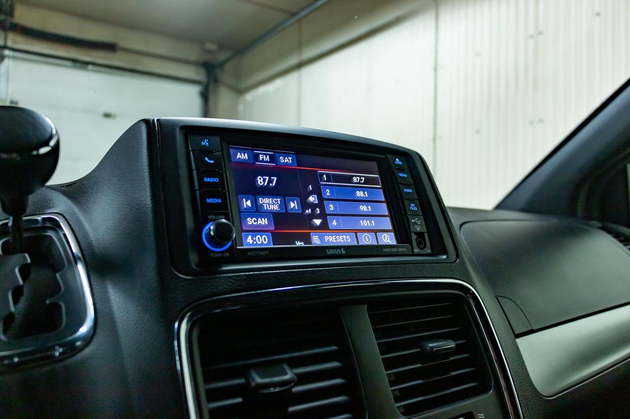 2017 Dodge Grand Caravan SXT Plus DVD BCam Red Deer AB