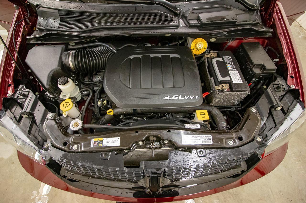 2017 Dodge Grand Caravan SXT Plus DVD Red Deer AB