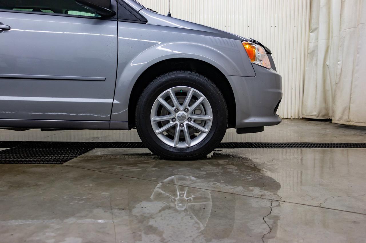 2017 Dodge Grand Caravan SXT Plus Nav BCam Red Deer AB