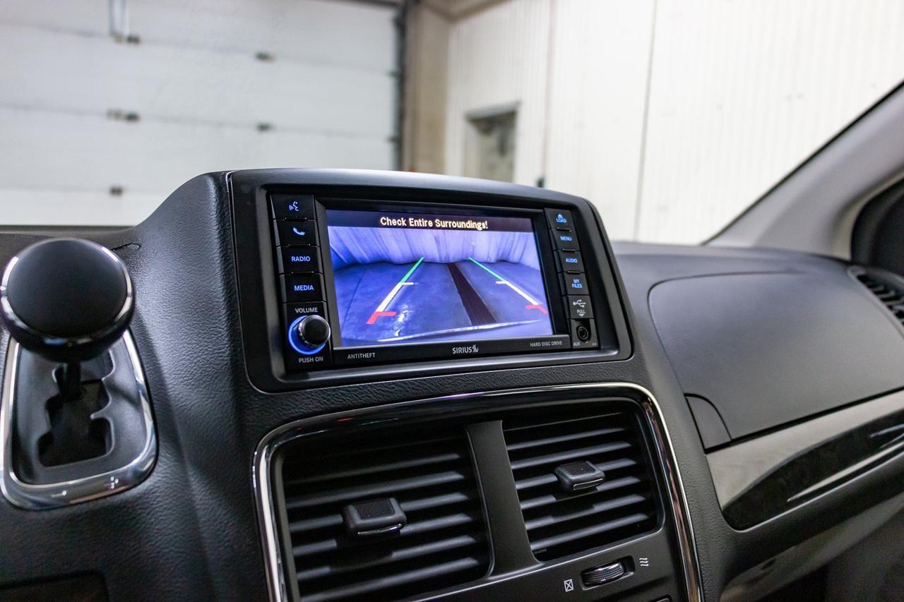 2017 Dodge Grand Caravan SXT Plus Nav BCam Red Deer AB