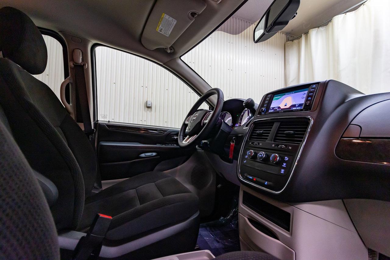 2017 Dodge Grand Caravan SXT Plus Nav BCam Red Deer AB