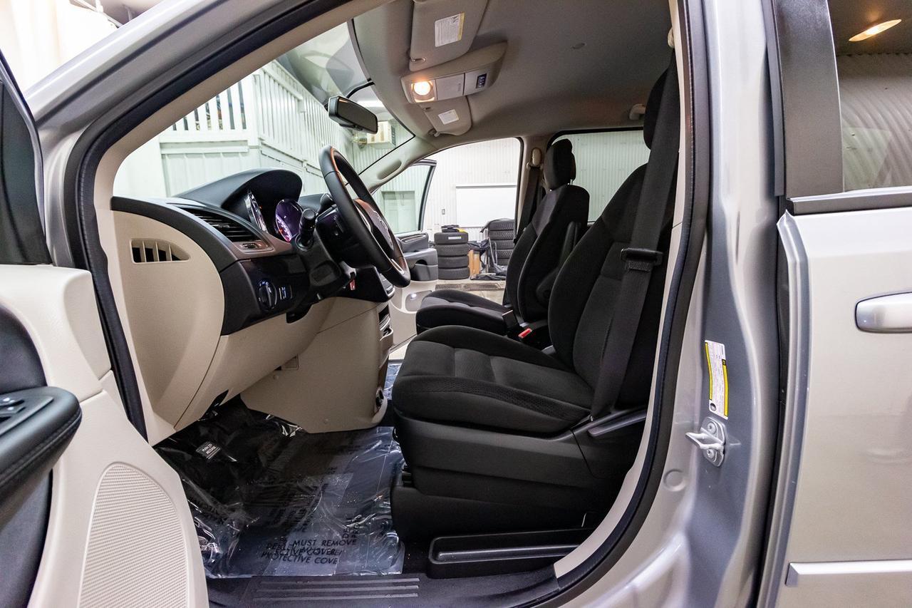 2017 Dodge Grand Caravan SXT Plus Nav BCam Red Deer AB