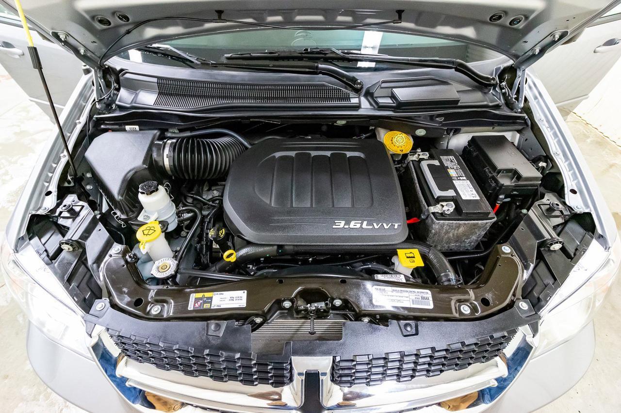 2017 Dodge Grand Caravan SXT Plus Nav BCam Red Deer AB