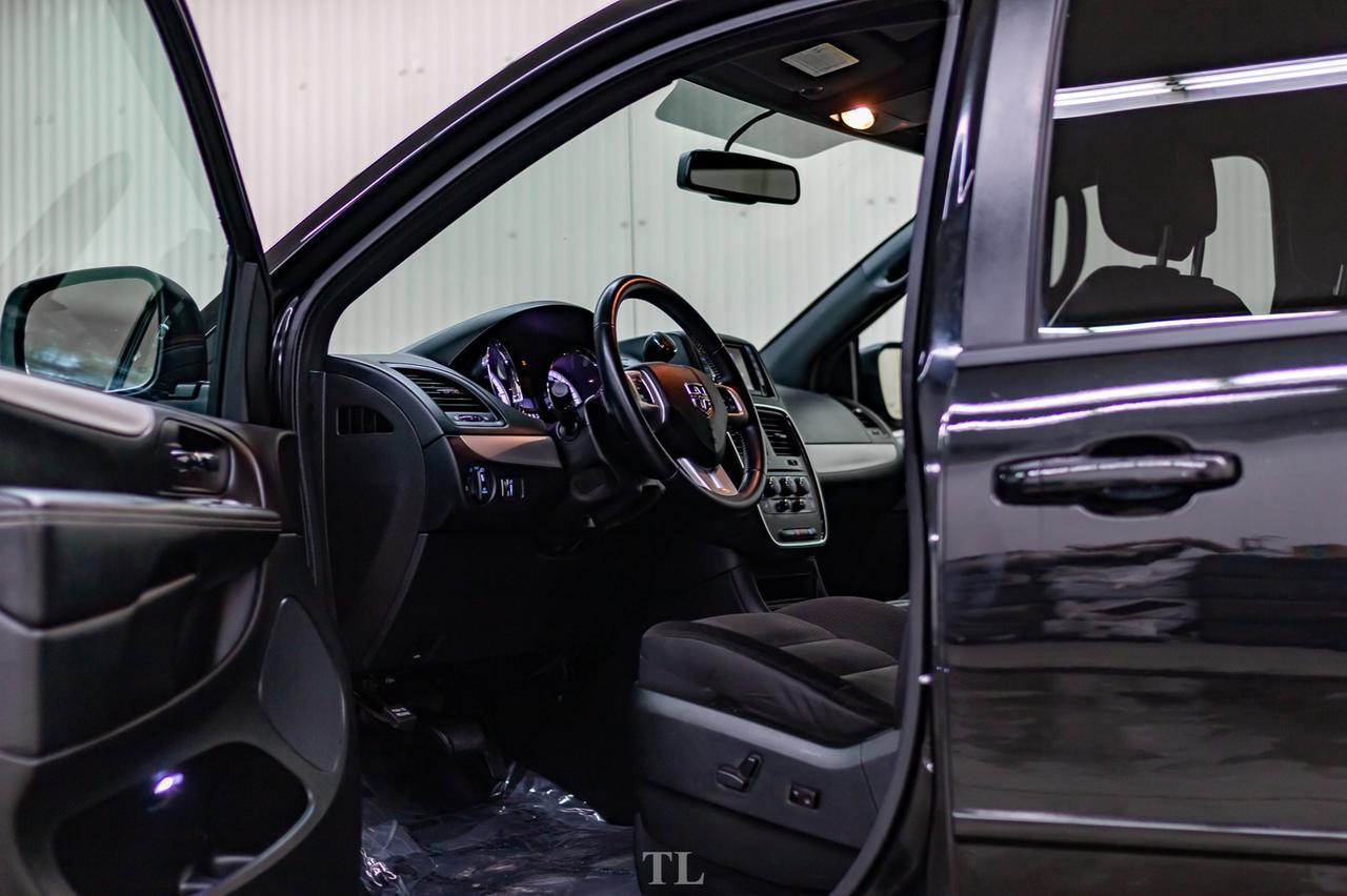 2017 Dodge Grand Caravan SXT Plus Nav BCam Red Deer AB