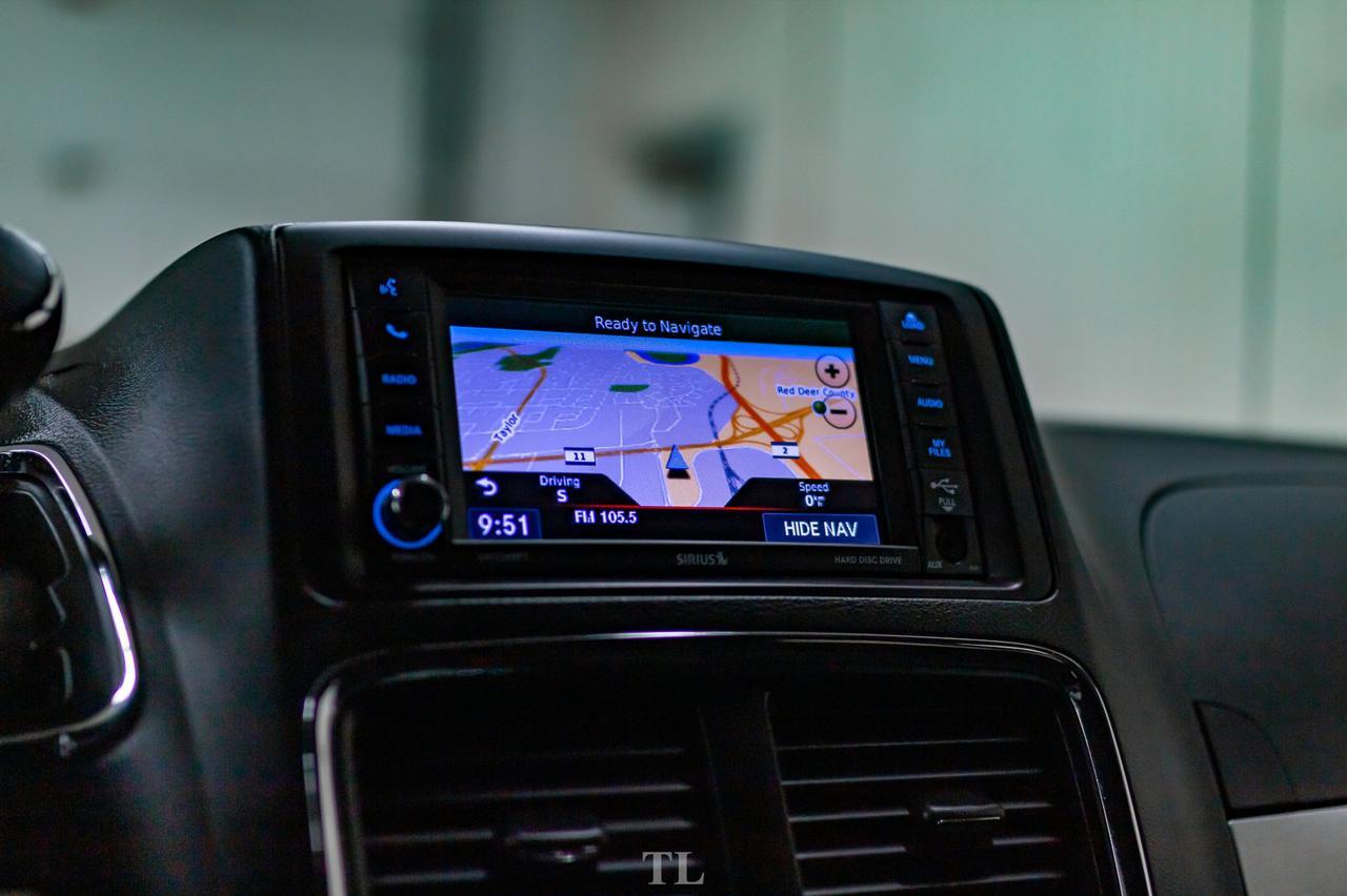 2017 Dodge Grand Caravan SXT Plus Nav BCam Red Deer AB