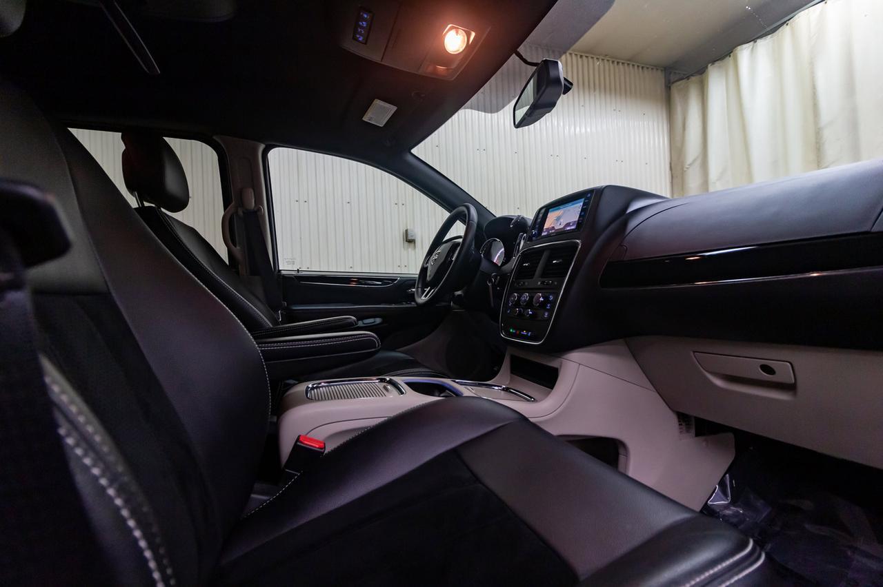 2017 Dodge Grand Caravan SXT Premium Plus Leather Nav DVD Red Deer AB