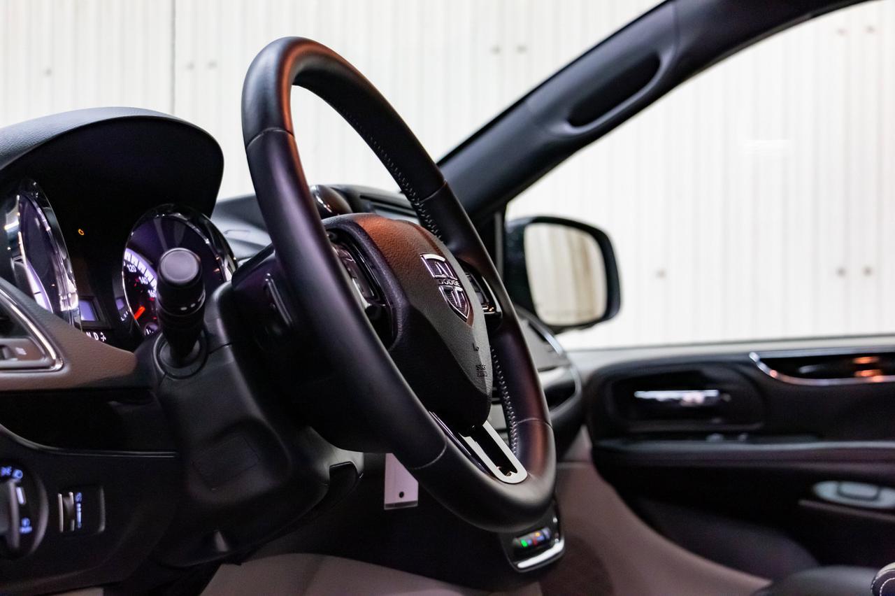 2017 Dodge Grand Caravan SXT Premium Plus Leather Nav DVD Red Deer AB