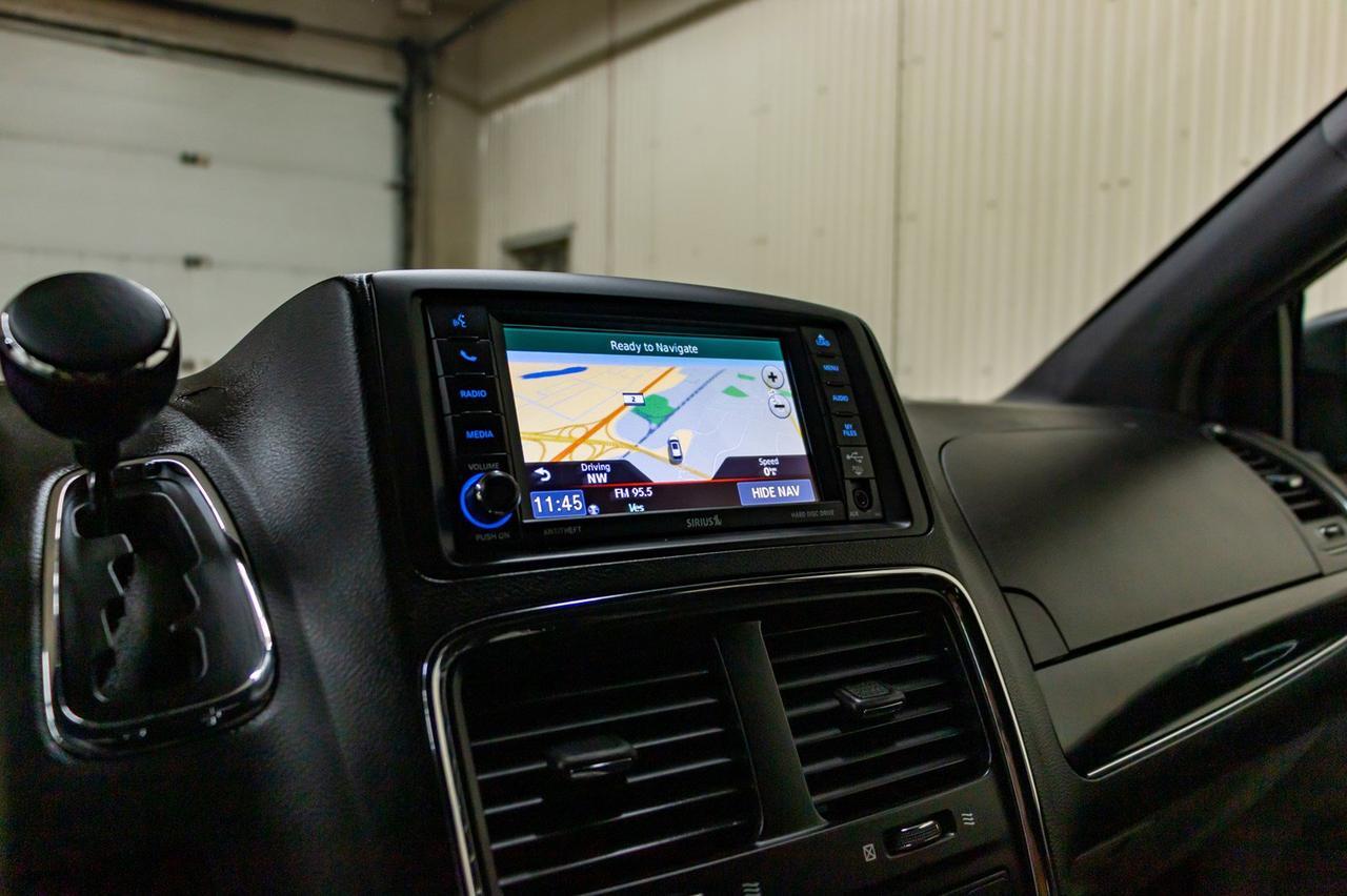 2017 Dodge Grand Caravan SXT Premium Plus Nav DVD Red Deer AB