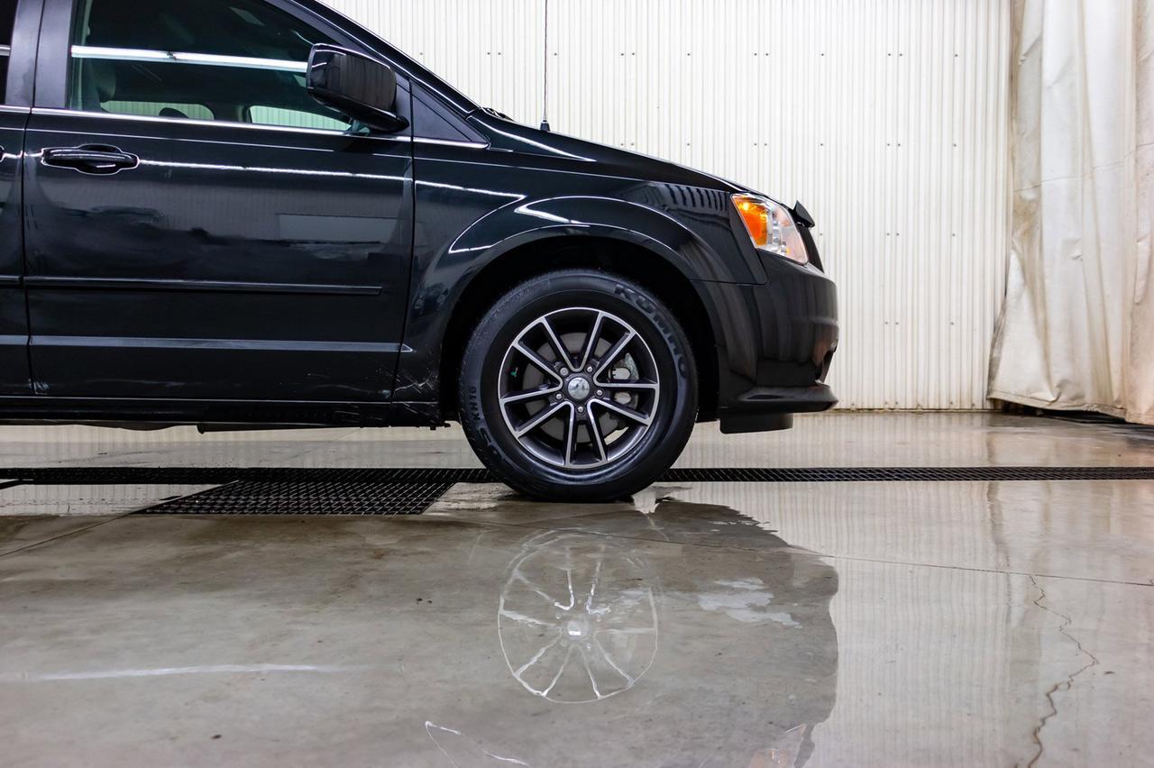 2017 Dodge Grand Caravan SXT Premium Plus Nav DVD Red Deer AB