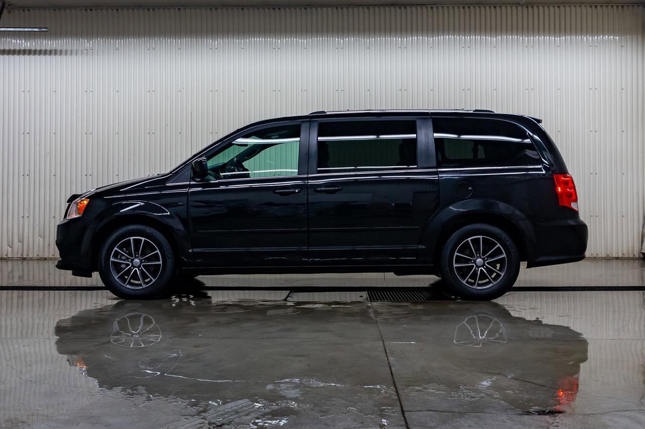 2017 Dodge Grand Caravan SXT Premium Plus Nav DVD Red Deer AB