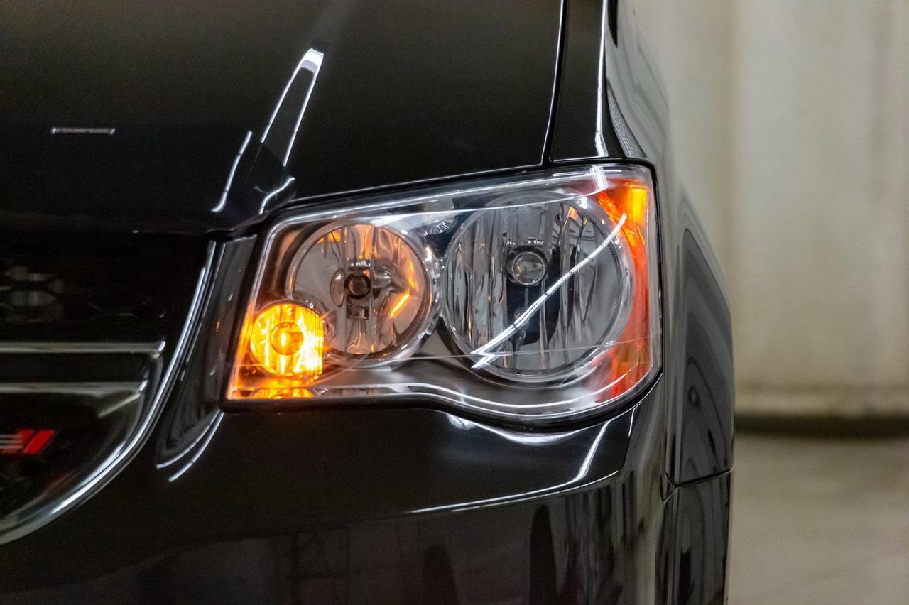 2017 Dodge Grand Caravan SXT Premium Plus Nav DVD Red Deer AB