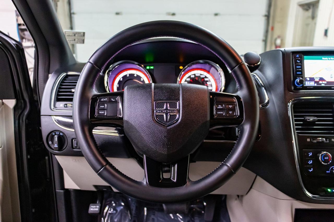 2017 Dodge Grand Caravan SXT Premium Plus Nav DVD Red Deer AB