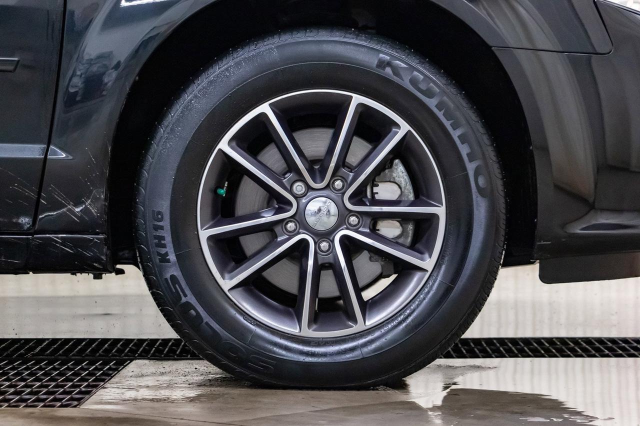 2017 Dodge Grand Caravan SXT Premium Plus Nav DVD Red Deer AB