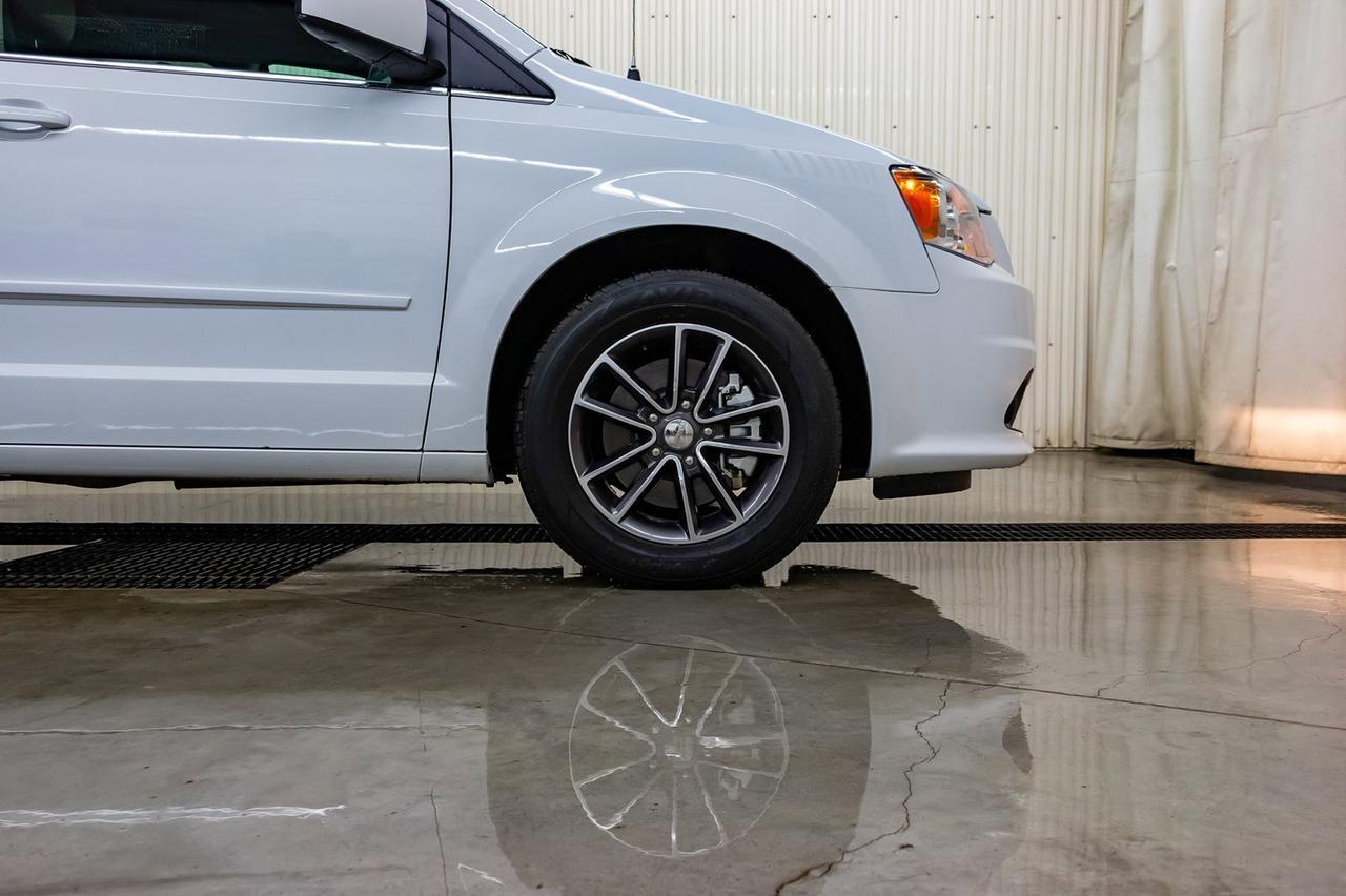 2017 Dodge Grand Caravan SXT Premium Plus Red Deer AB