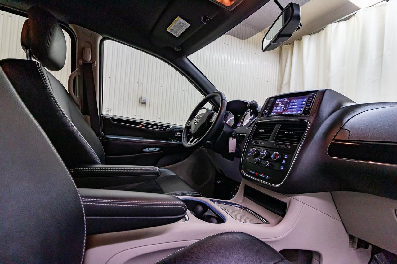 2017 Dodge Grand Caravan SXT Premium Plus Red Deer AB