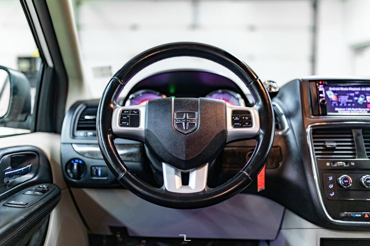 2017 Dodge Grand Caravan SXT Red Deer AB