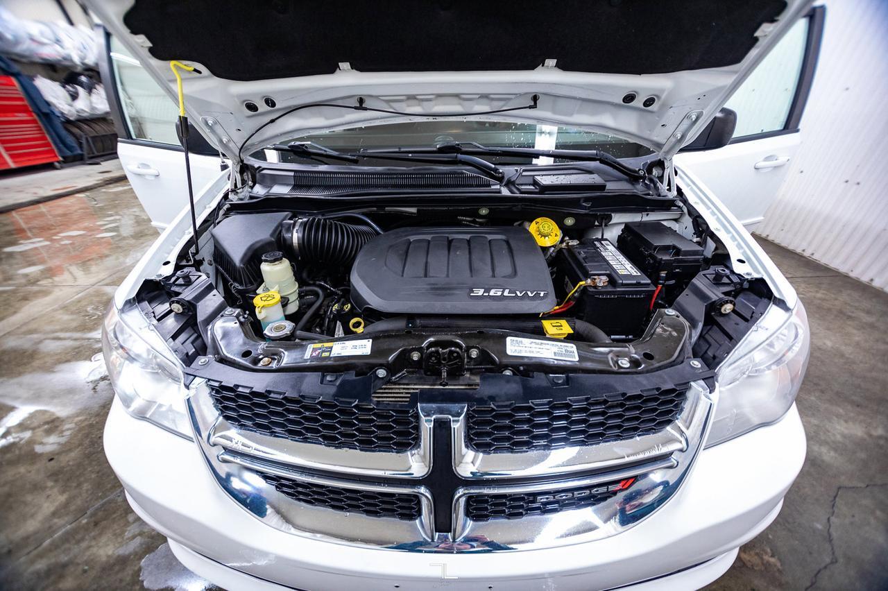 2017 Dodge Grand Caravan SXT Red Deer AB