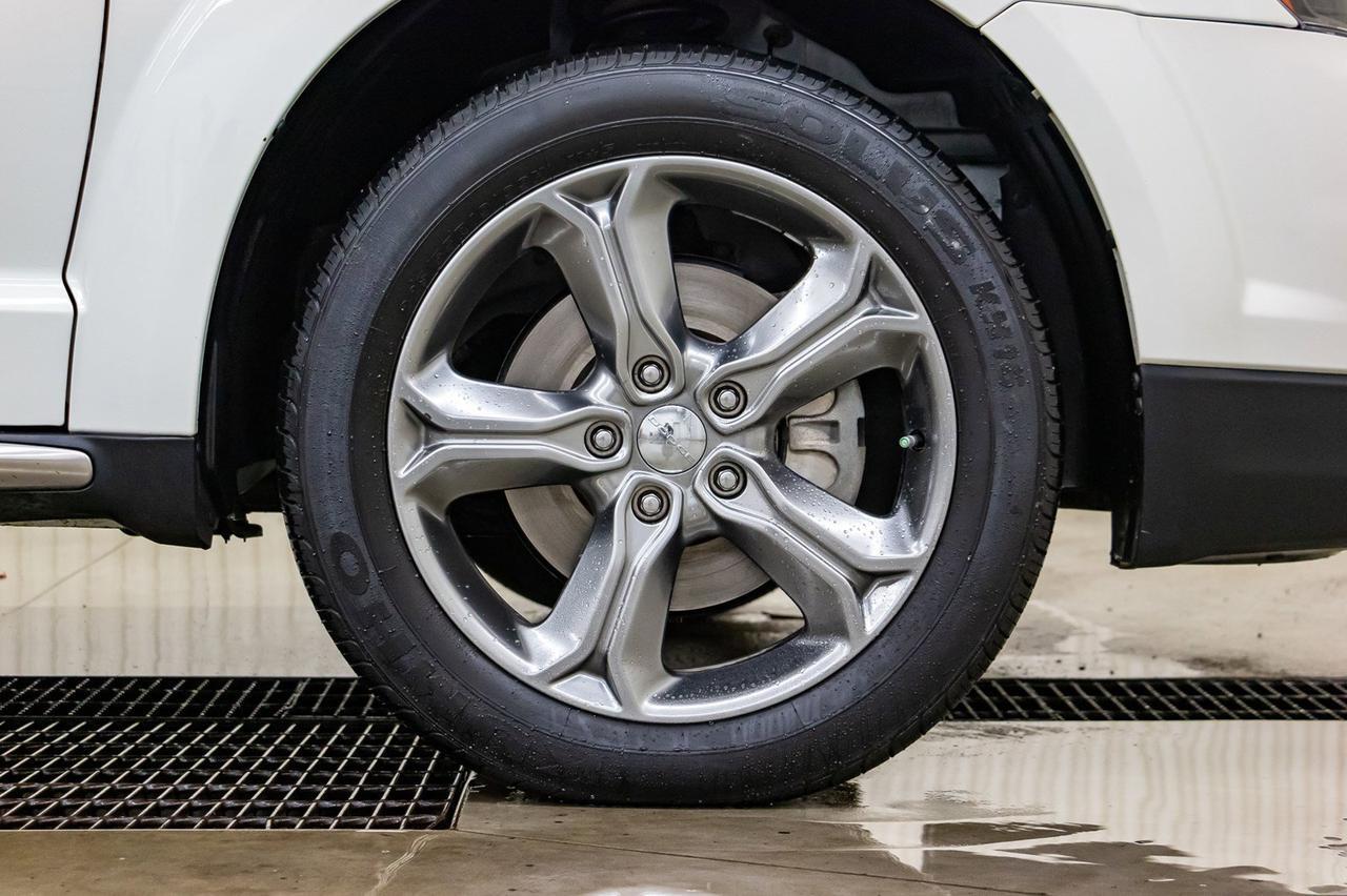 2017 Dodge Journey AWD Crossroad Leather Roof DVD Red Deer AB