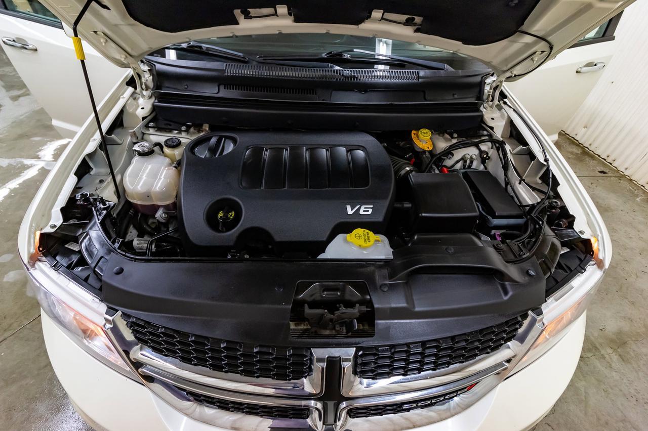 2017 Dodge Journey AWD GT Leather Nav DVD 3rd Row Red Deer AB