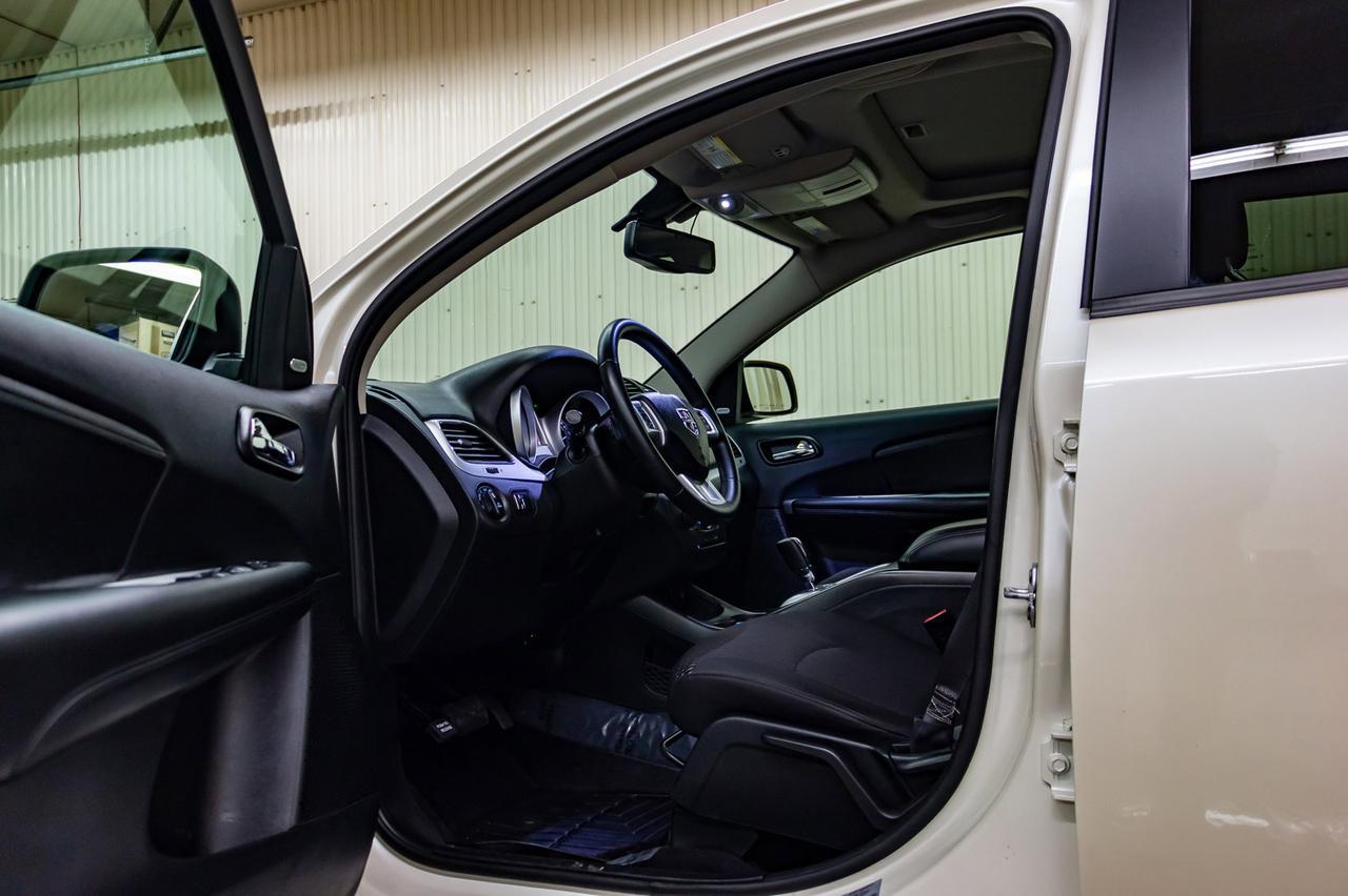 2017 Dodge Journey AWD SXT Roof DVD Red Deer AB