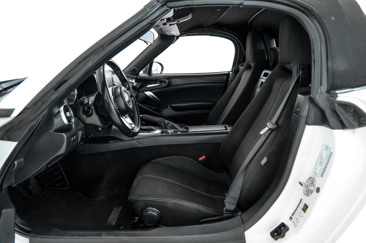 2017 FIAT 124 Spider CLASSICA AUTOMATIC TECH COLLECTION NAVIGATION REAR CAMERA KEYLESS START BLUETOOTH Carrollton TX