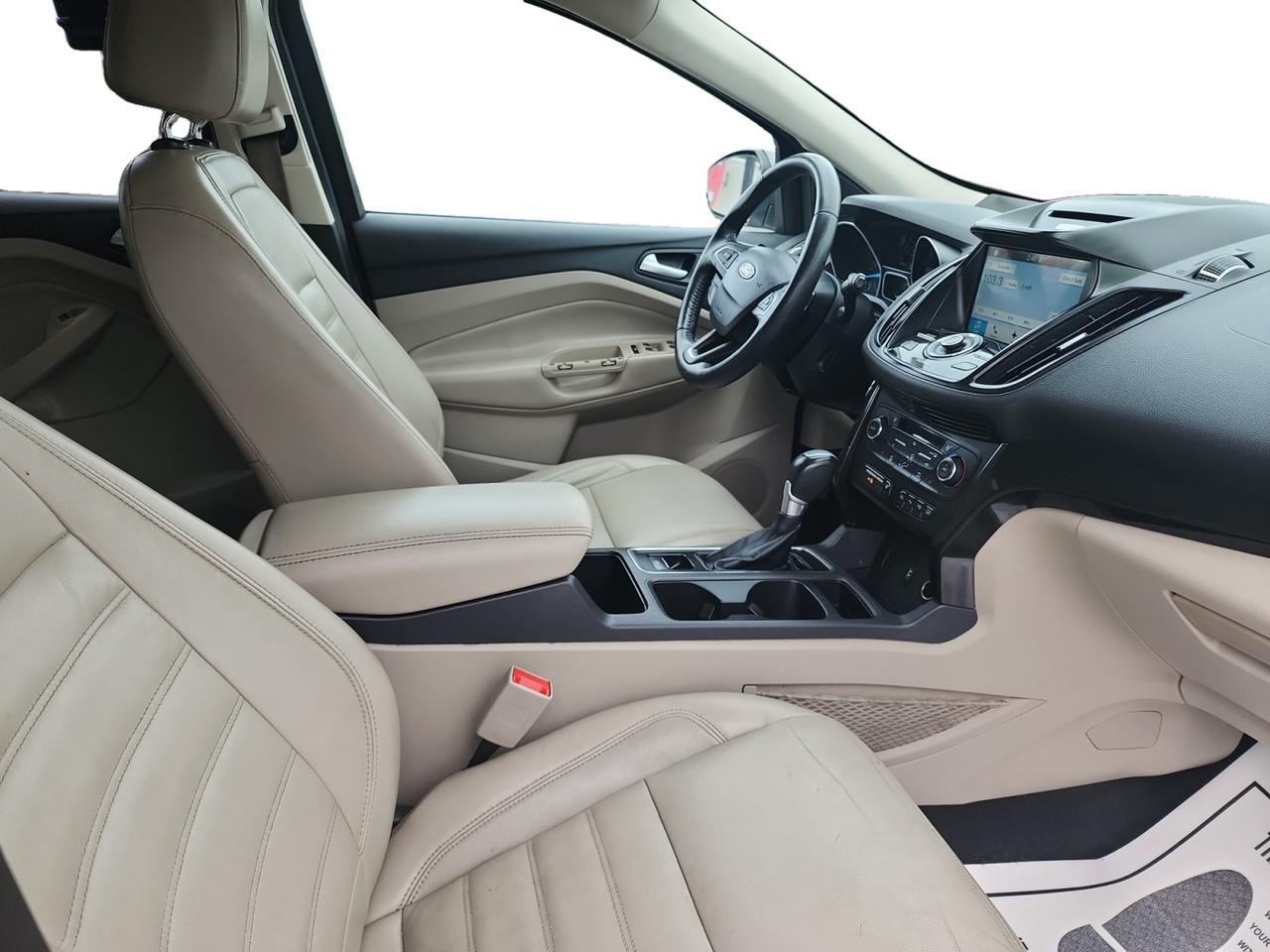 2017 FORD ESCAPE TITANIUM Kansas City MO