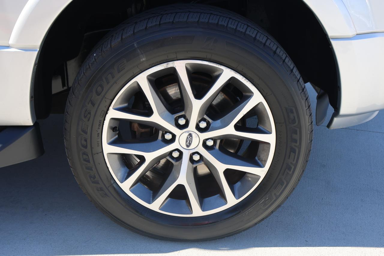 2017 FORD EXPEDITION XLT SILVER at G Motors