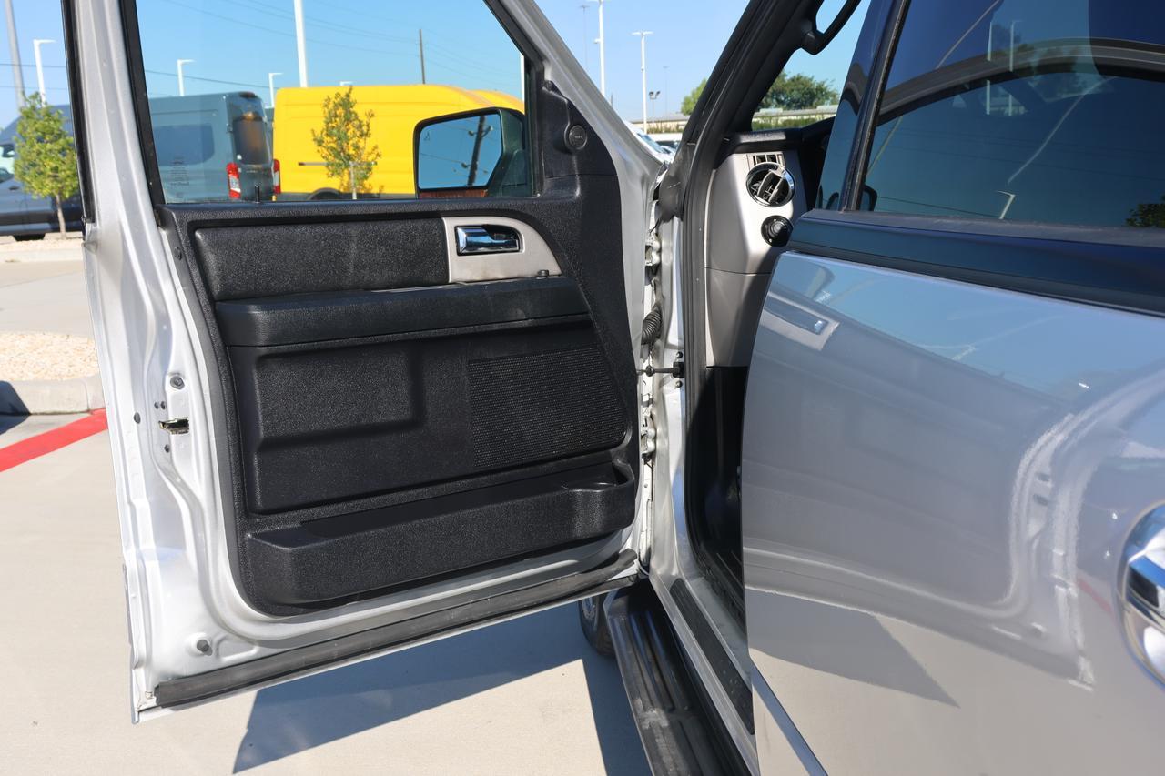 2017 FORD EXPEDITION XLT SILVER at G Motors