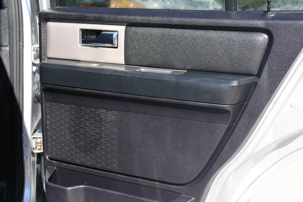 2017 FORD EXPEDITION XLT SILVER at G Motors