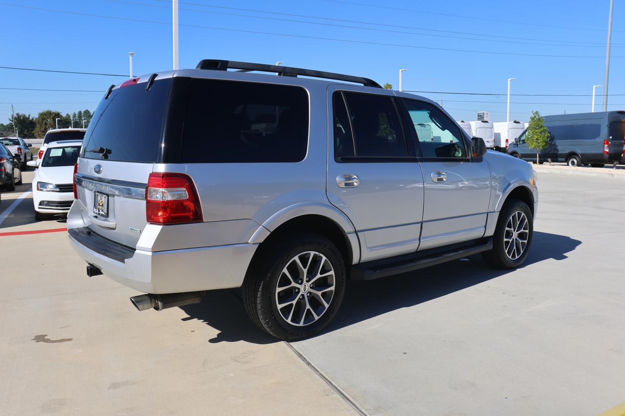 2017 FORD EXPEDITION XLT SILVER at G Motors