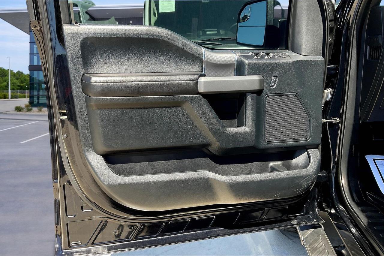 2017 FORD F150 SUPERCREW Houston TX