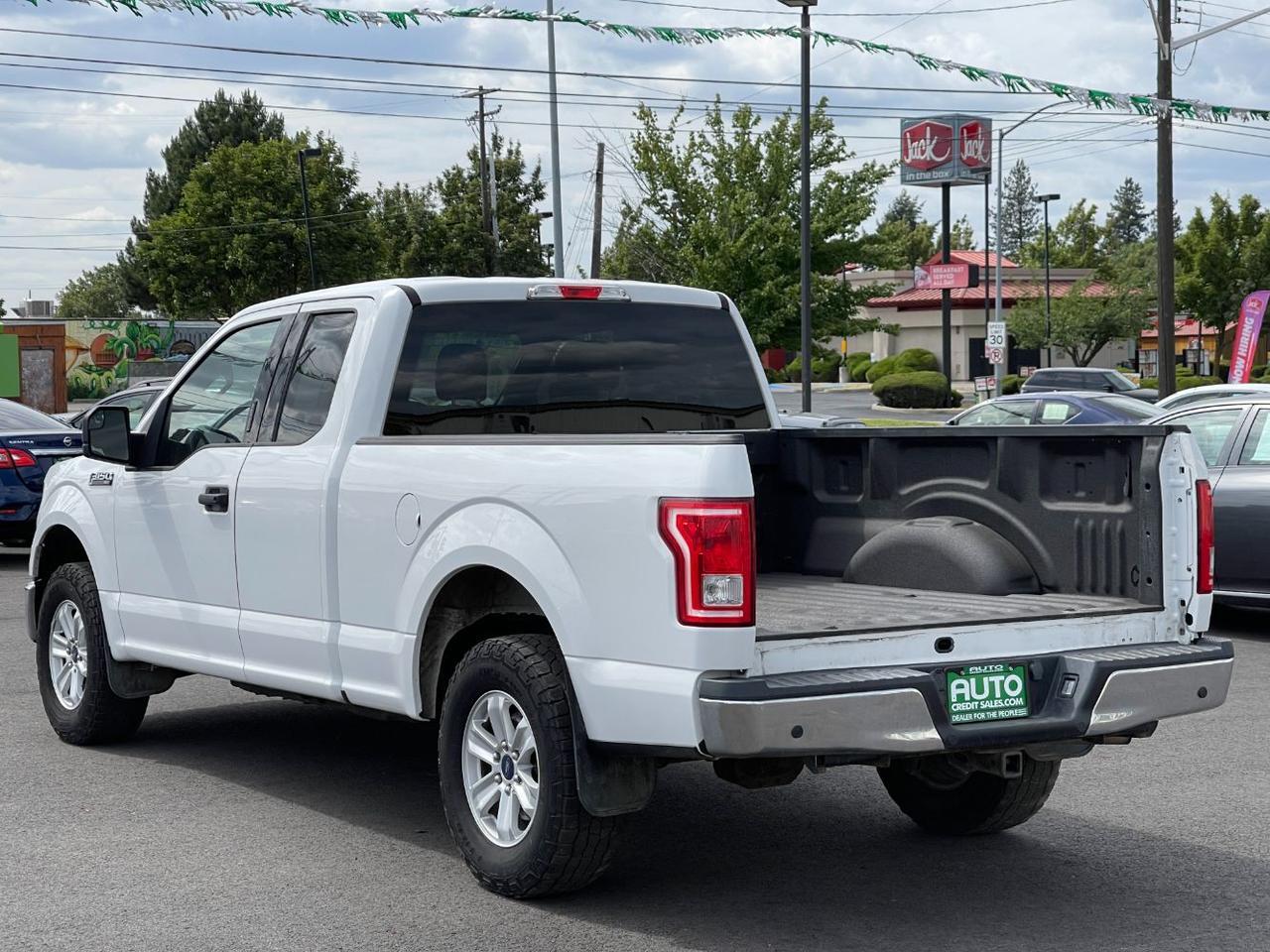 2017 FORD F150 XLT Spokane WA