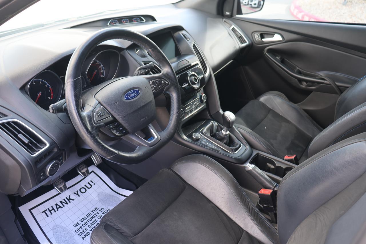 2017 FORD FOCUS RS Houston TX