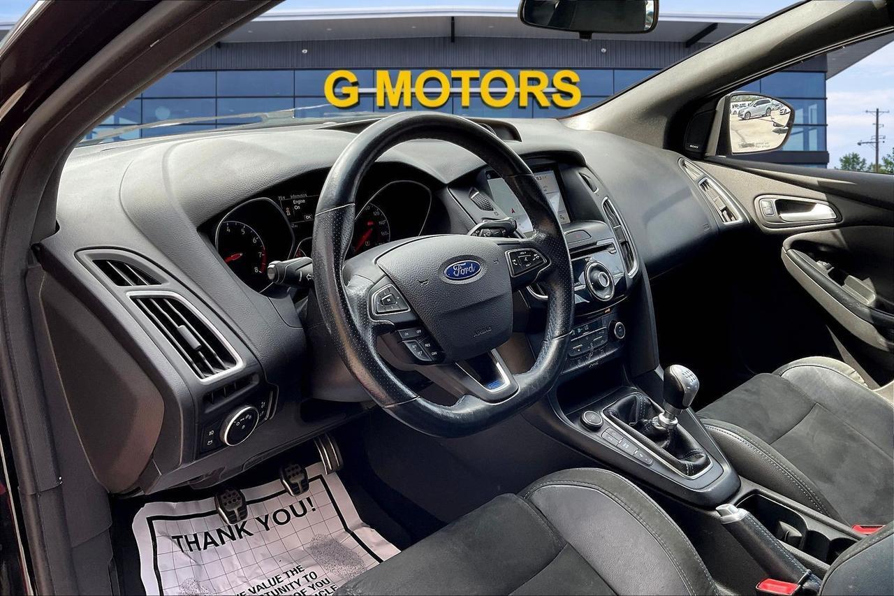 2017 FORD FOCUS RS Houston TX