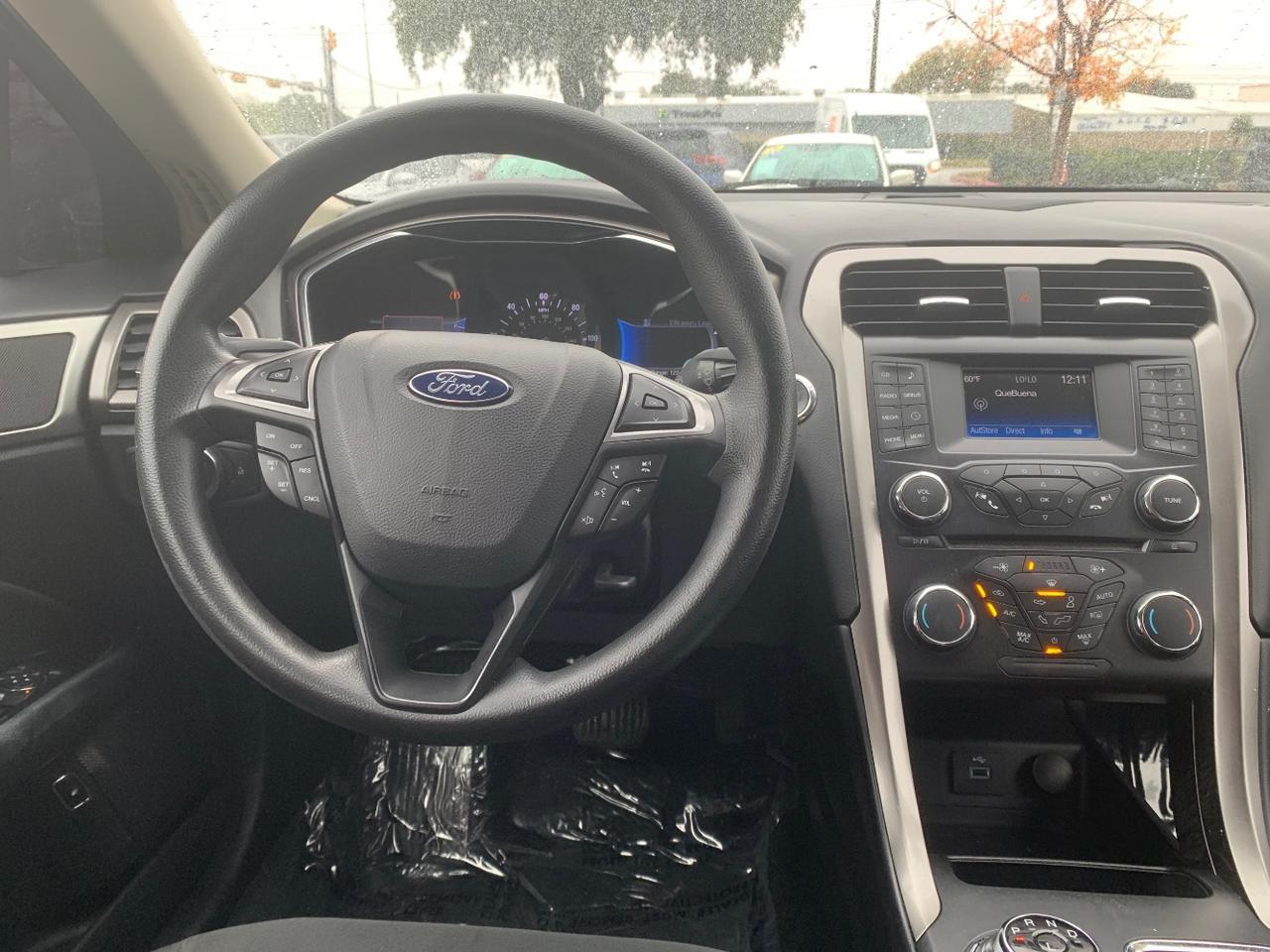 2017 FORD FUSION HYBRID SEDAN 4D SE 2.0L Austin TX