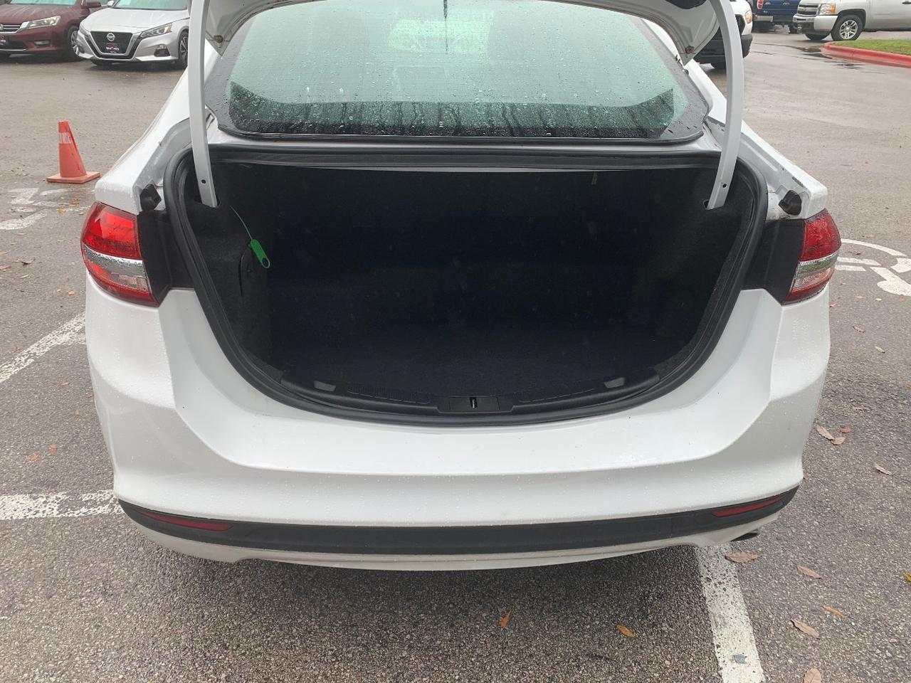 2017 FORD FUSION HYBRID SEDAN 4D SE 2.0L Austin TX