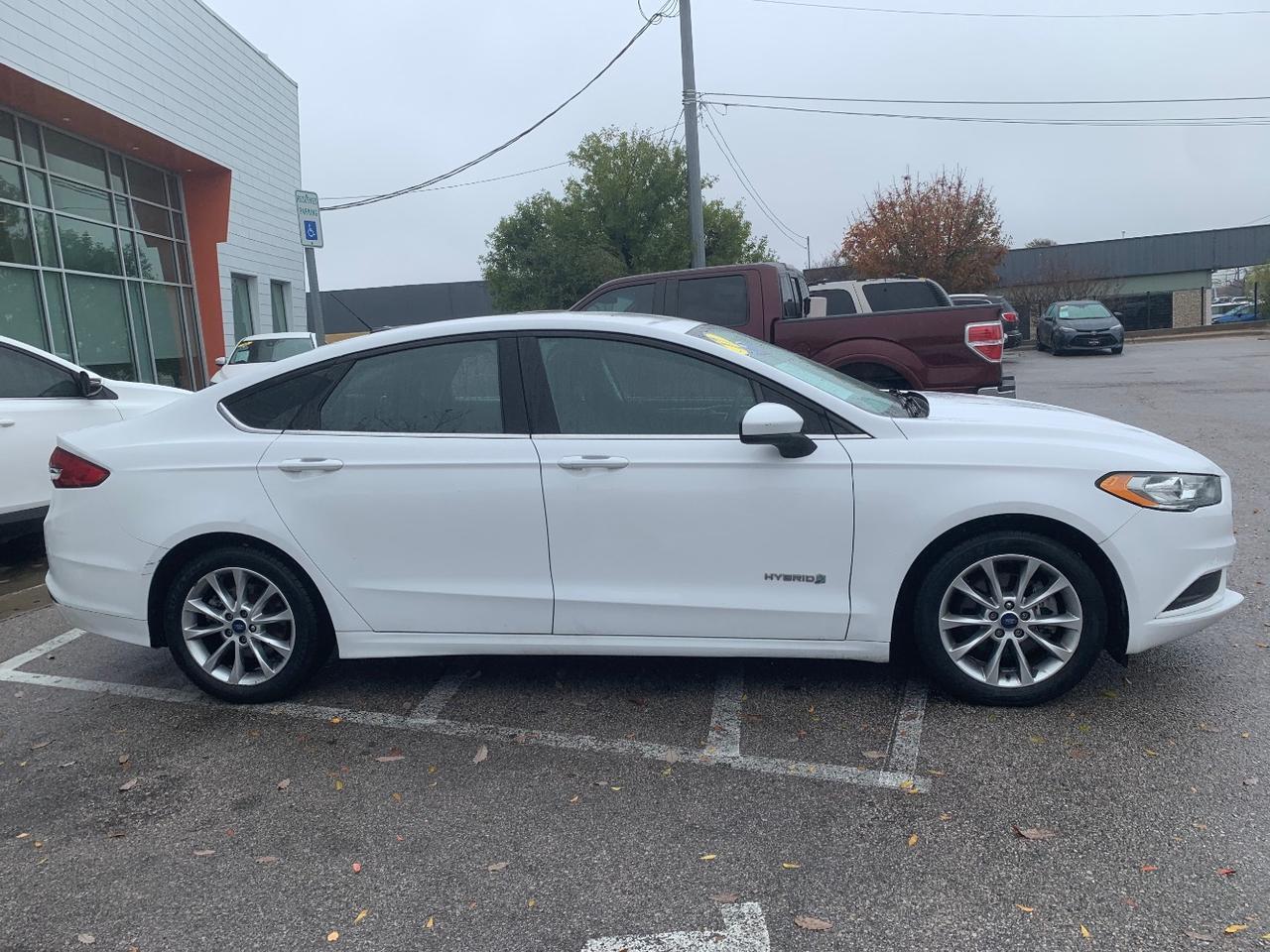 2017 FORD FUSION HYBRID SEDAN 4D SE 2.0L Austin TX
