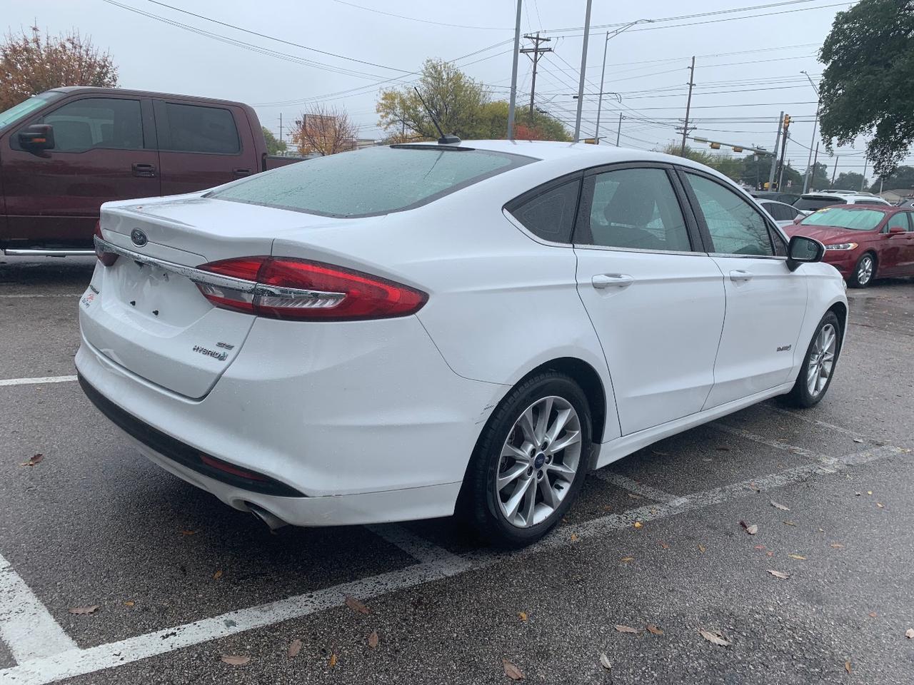 2017 FORD FUSION HYBRID SEDAN 4D SE 2.0L Austin TX