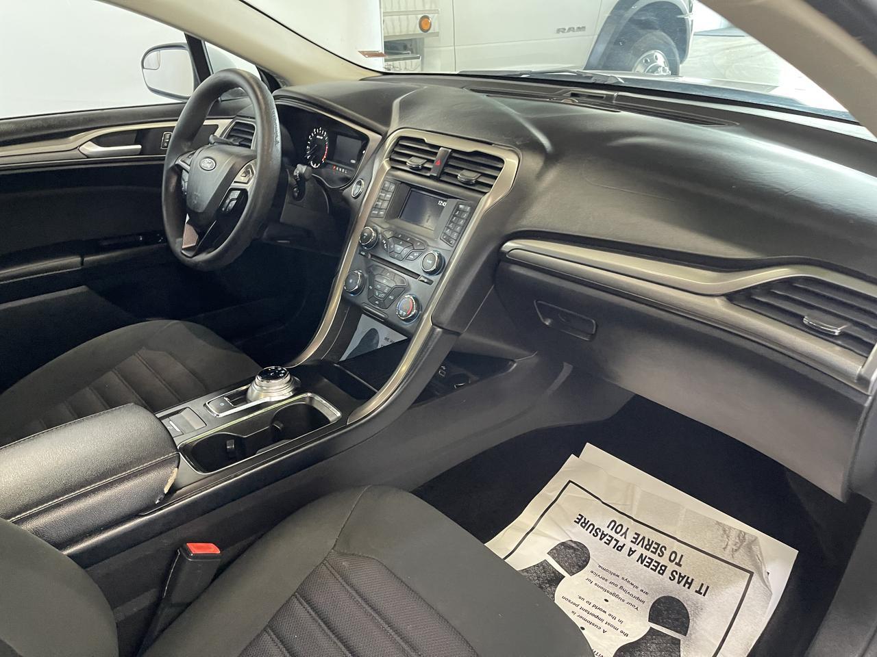 2017 FORD FUSION SE Kansas City MO