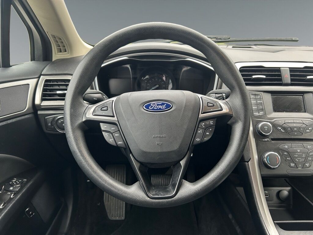 2017 FORD FUSION SE HYBRID Toledo OH