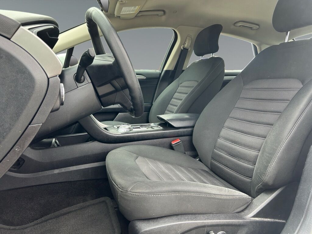 2017 FORD FUSION SE HYBRID Toledo OH