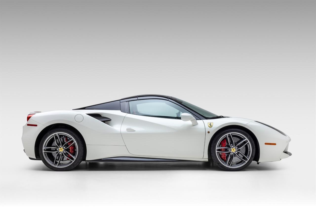 2017 Ferrari 488 GTB Base - Photo 12