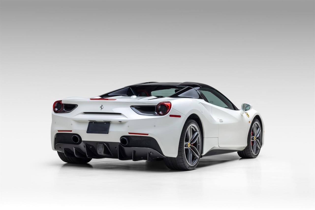 2017 Ferrari 488 GTB Base - Photo 10