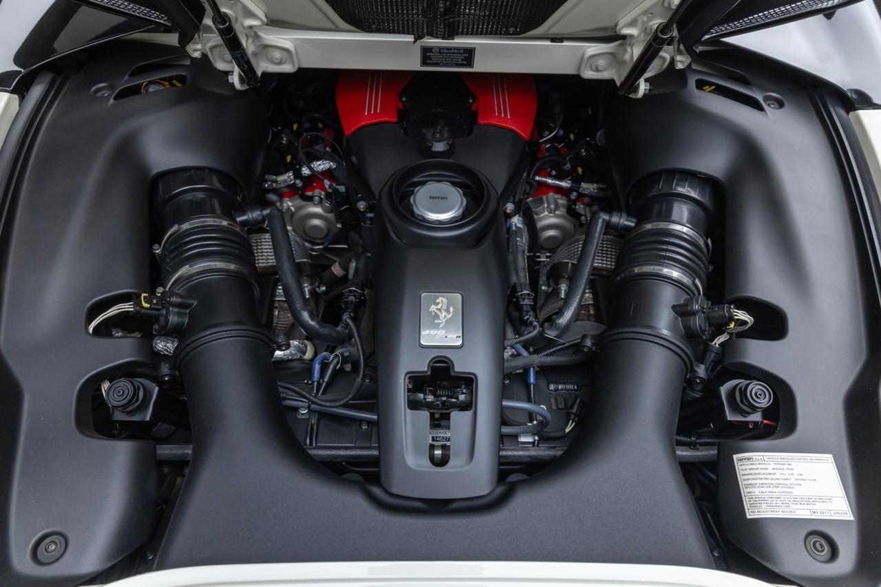 2017 Ferrari 488 GTB Base - Photo 60