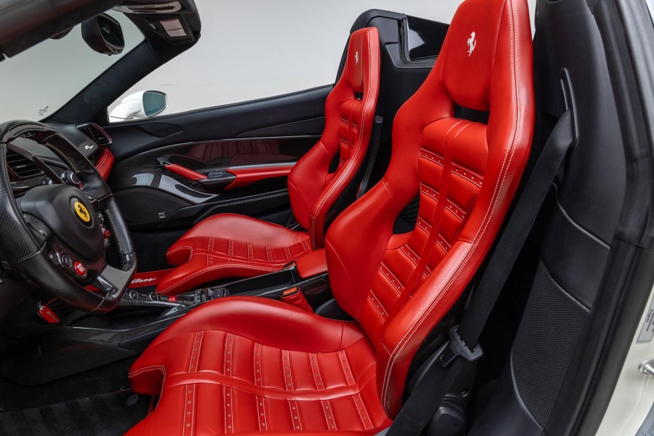 2017 Ferrari 488 GTB Base - Photo 34