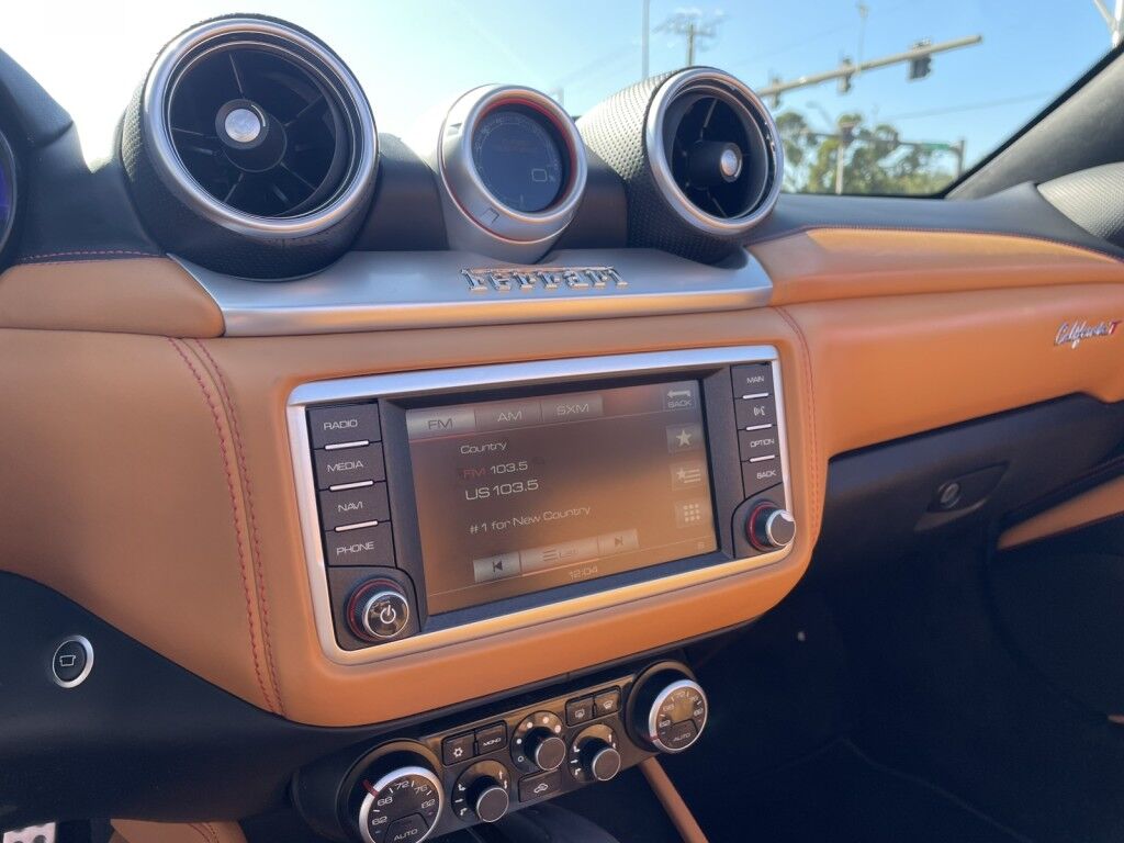 2017 Ferrari CALIFORNIA T BEAUTIFUL CAR~WELL MAINTAINED~CLEAN CARFAX~SERVICE RECORDS~ONLIN Sarasota FL