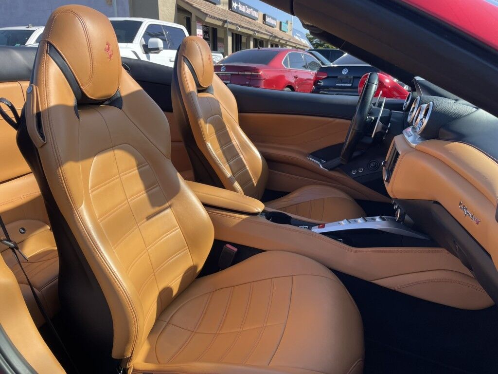 2017 Ferrari CALIFORNIA T BEAUTIFUL CAR~WELL MAINTAINED~CLEAN CARFAX~SERVICE RECORDS~ONLIN Sarasota FL