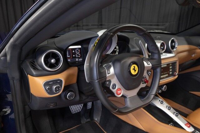 2017 Ferrari California T ($241,996 MSRP) *SPECIAL HANDLING PACKAGE* *1-OWNER* *JUST SERVI San Diego CA